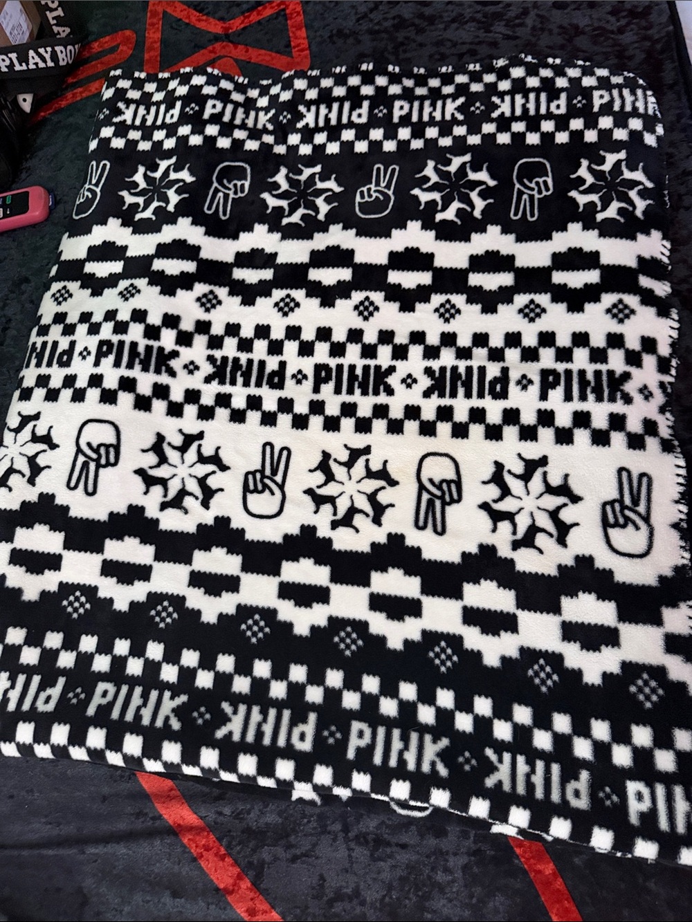 PINK Victoria's Secret Black & White Logo Pattern Fleece throw blanket